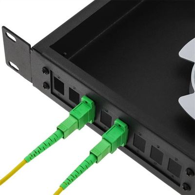 Porto a fibra ottica fisso del quadro d'interconnessione del supporto di scaffale ODF 1U 12 con il pannello dell'adattatore